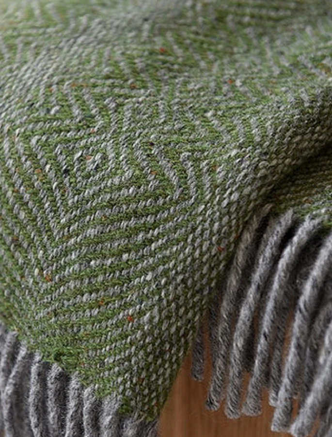 Donegal Tweed Undulating Twill Throw - Image 10