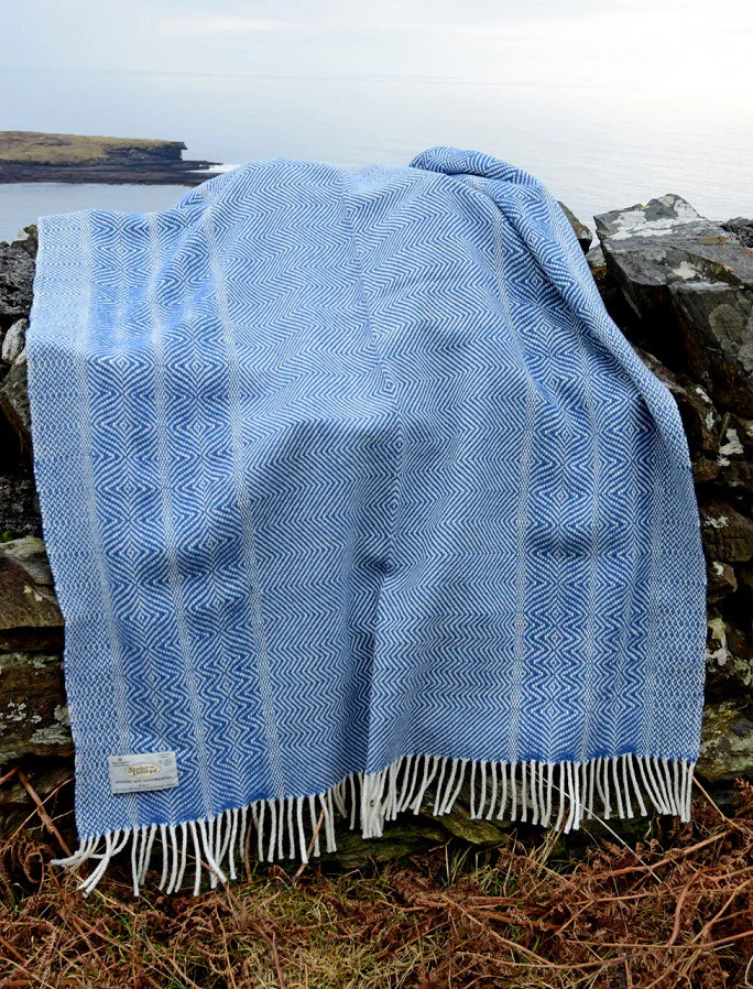 Donegal Tweed Undulating Twill Throw - Image 3