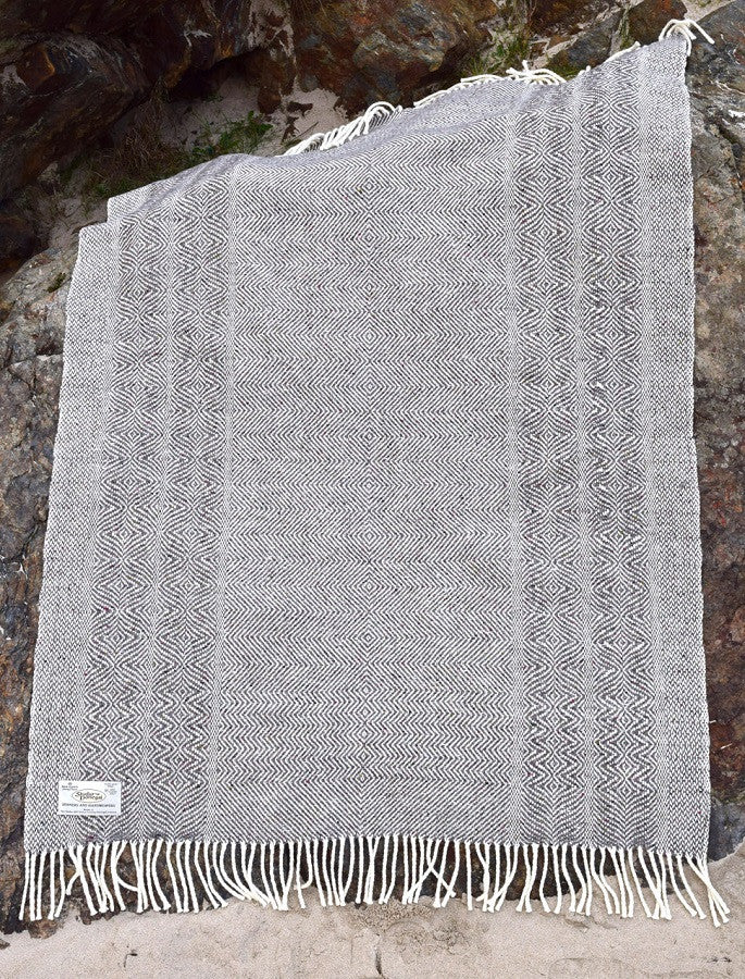 Donegal Tweed Undulating Twill Throw - Image 9