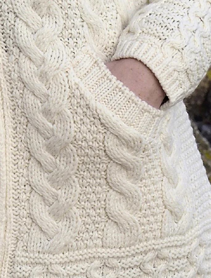 Ladies Merino Cable Design Zip Coatigan - Image 10
