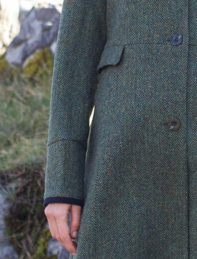 Pamela Magee Donegal Tweed Coat - Green Herringbone - Image 4