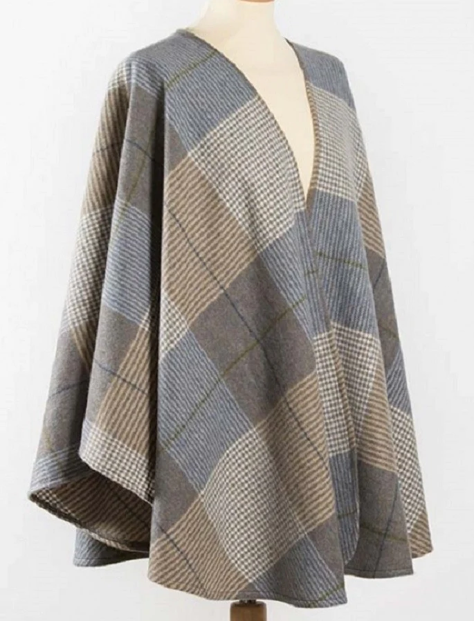 Sue Lambswool Cape - Sky Beige Plaid - Image 3