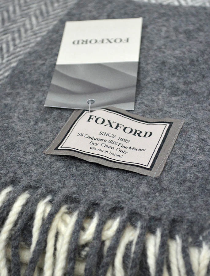 Wool and Cashmere Throw - Image 18
